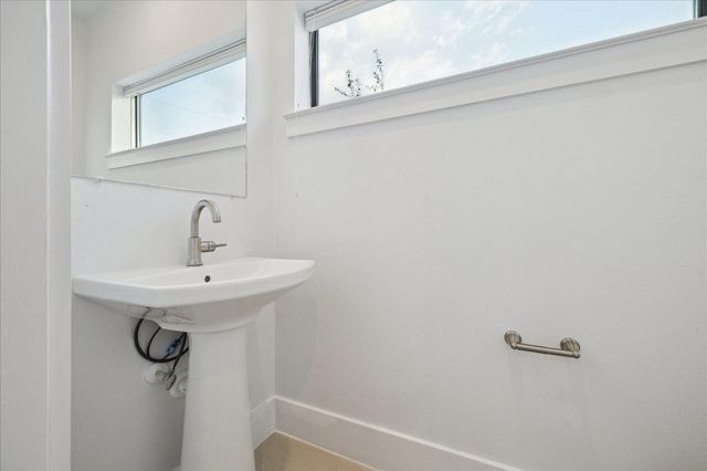 2401 Crawford Street C4A, Houston, TX 77004