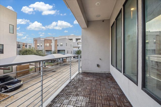 2401 Crawford Street C4A, Houston, TX 77004