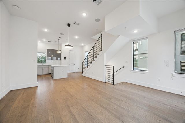 2401 Crawford Street C4A, Houston, TX 77004