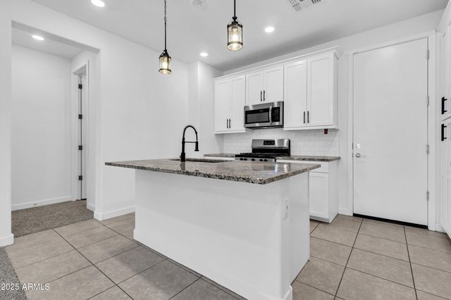 4077 S SABRINA Drive 109, Chandler, AZ 85248