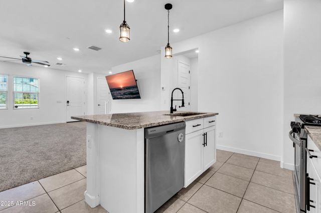 4077 S SABRINA Drive 109, Chandler, AZ 85248