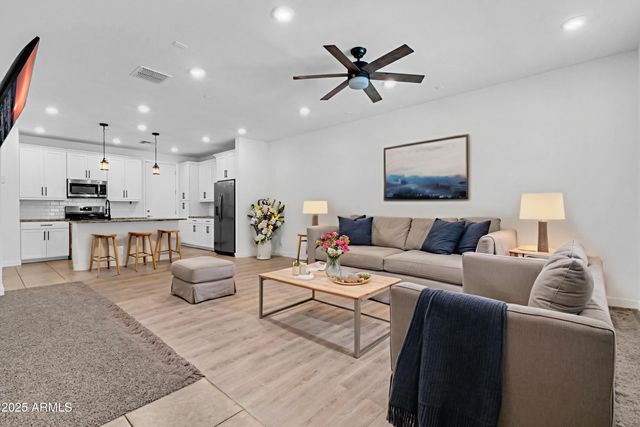 4077 S SABRINA Drive 109, Chandler, AZ 85248