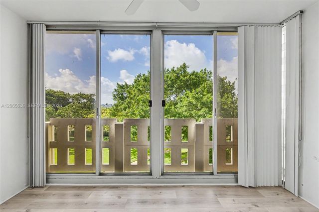 4330 Hillcrest Drive 405, Hollywood, FL 33021