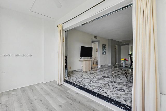 4330 Hillcrest Drive 405, Hollywood, FL 33021