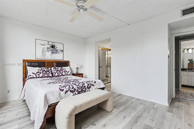 4330 Hillcrest Drive 405, Hollywood, FL 33021