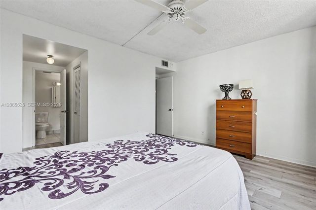 4330 Hillcrest Drive 405, Hollywood, FL 33021