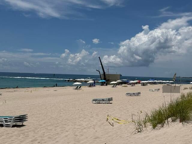 33 S Ocean Avenue 108, Palm Beach Shores, FL 33404