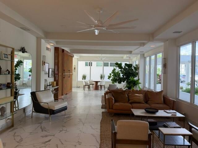 33 S Ocean Avenue 108, Palm Beach Shores, FL 33404