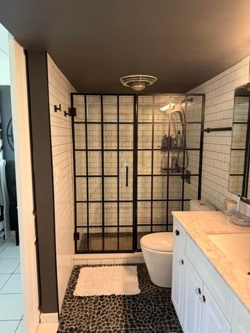 33 S Ocean Avenue 108, Palm Beach Shores, FL 33404