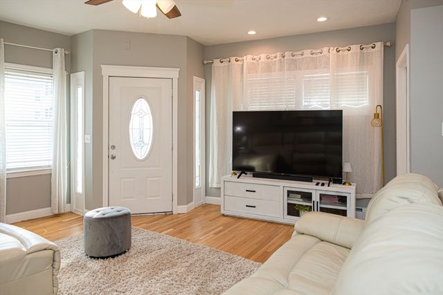 120 Arlington St, Framingham, MA 01702