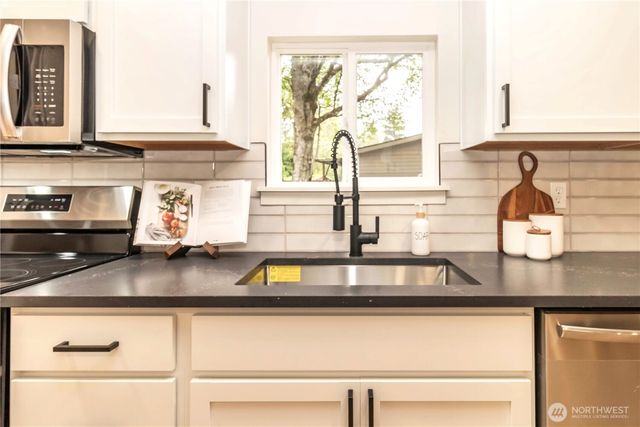 22014 130th Street E, Bonney Lake, WA 98391