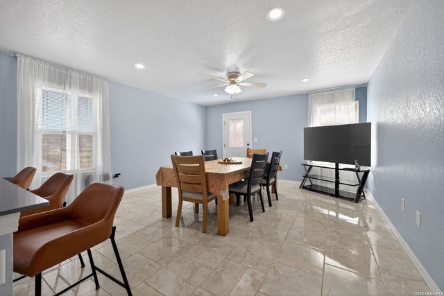 4326 Waterwood Pass, Elmendorf, TX 78112