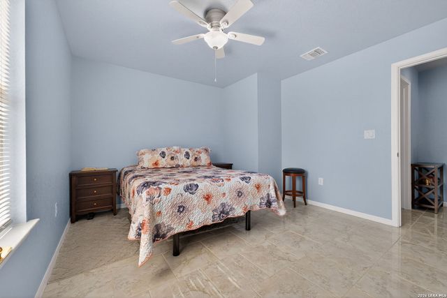 4326 Waterwood Pass, Elmendorf, TX 78112