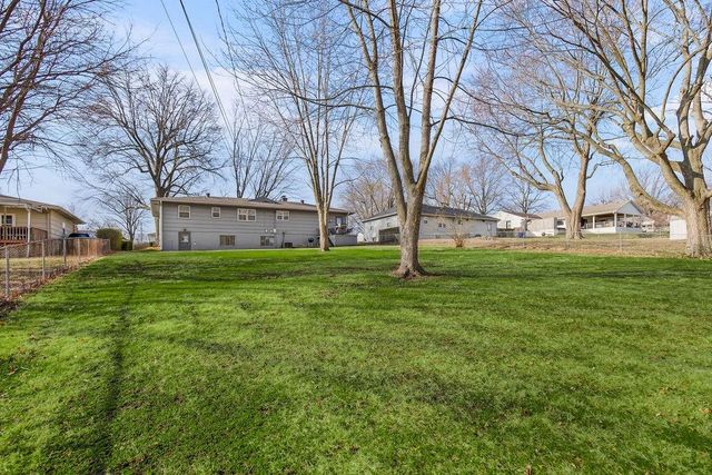 9812 E 77 Terrace, Raytown, MO 64086