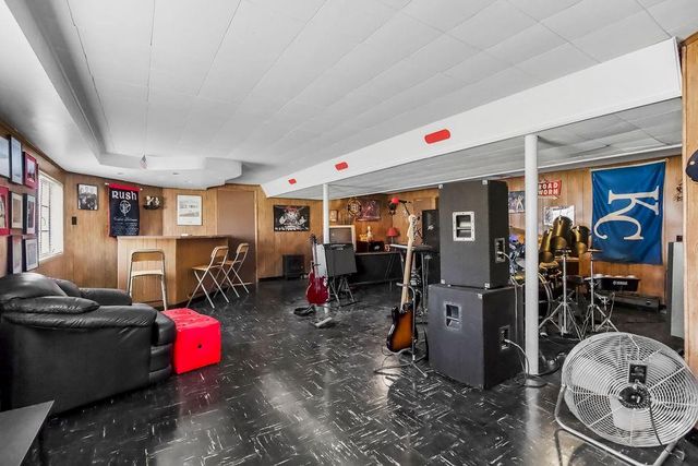 9812 E 77 Terrace, Raytown, MO 64086