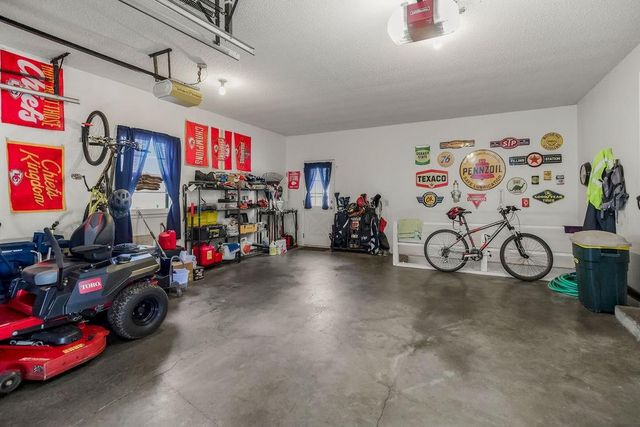 9812 E 77 Terrace, Raytown, MO 64086