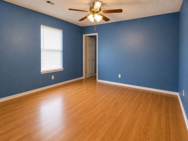 1236 Quaker Lane, Lewisville, TX 75077