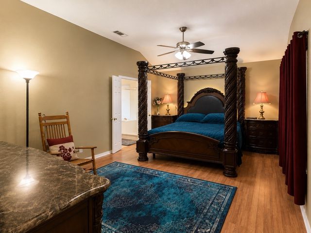 1236 Quaker Lane, Lewisville, TX 75077