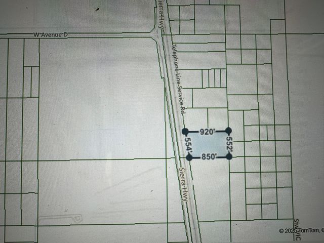 Vic Avenue D8 Sierra Highway, Lancaster, CA 93535