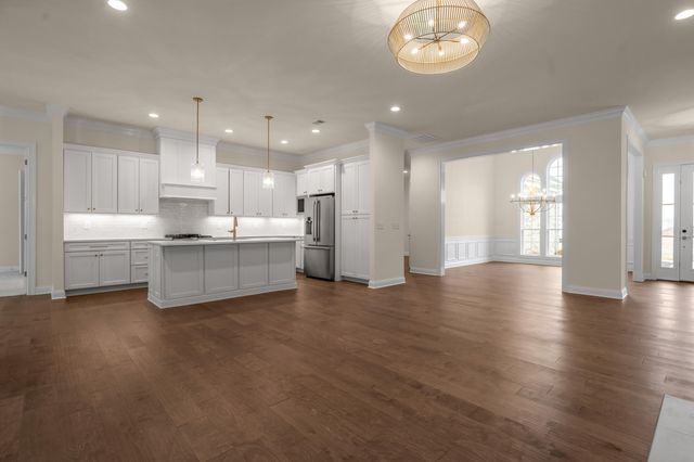 376 Weston Park, Lexington, KY 40515