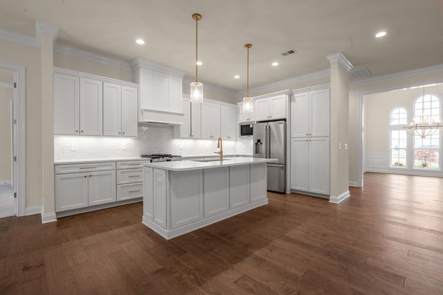 376 Weston Park, Lexington, KY 40515