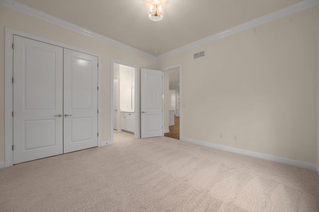 376 Weston Park, Lexington, KY 40515