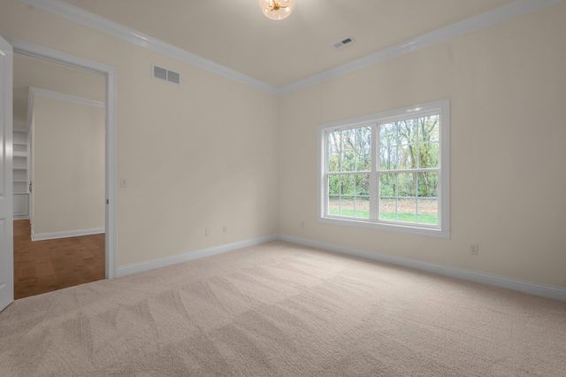 376 Weston Park, Lexington, KY 40515