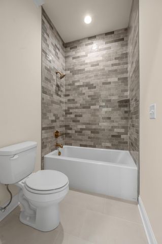 376 Weston Park, Lexington, KY 40515