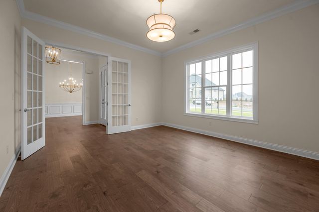 376 Weston Park, Lexington, KY 40515