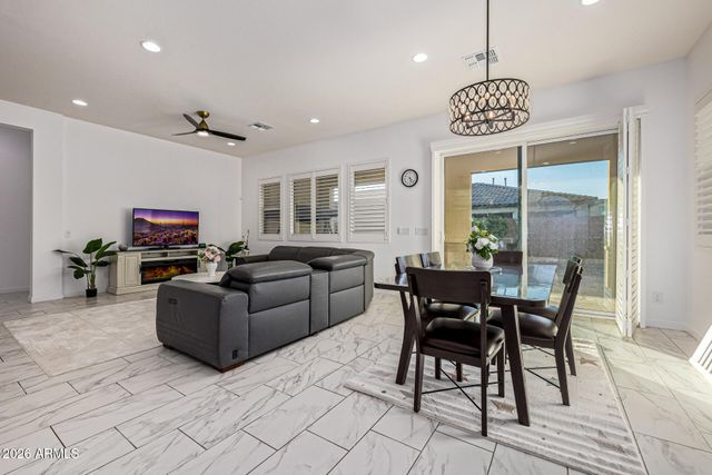 22106 N 59TH Way, Phoenix, AZ 85054