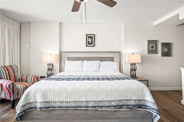 800 Sandcastle Dr 132, Port Aransas, TX 78373