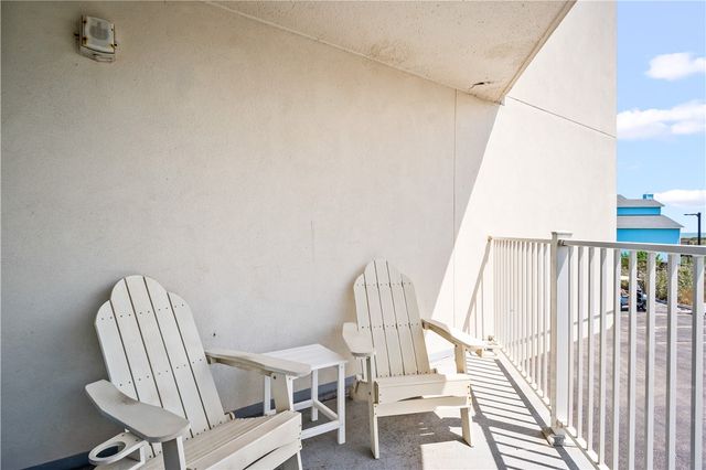 800 Sandcastle Dr 132, Port Aransas, TX 78373