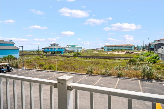 800 Sandcastle Dr 132, Port Aransas, TX 78373