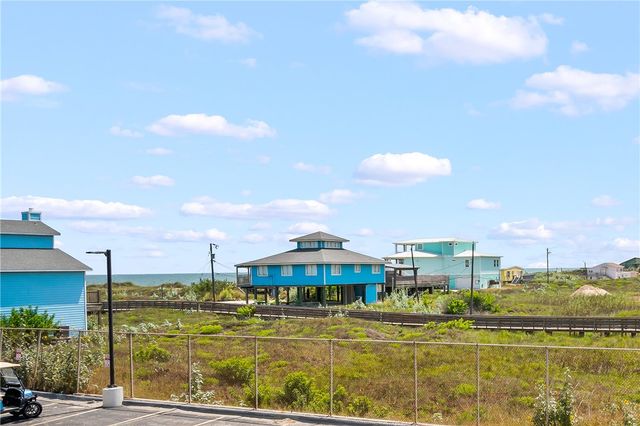 800 Sandcastle Dr 132, Port Aransas, TX 78373