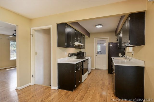 6303 Eric Drive, Floyds Knobs, IN 47119