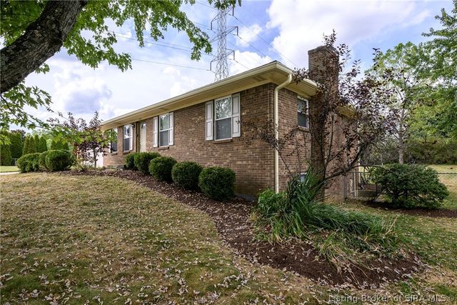 6303 Eric Drive, Floyds Knobs, IN 47119