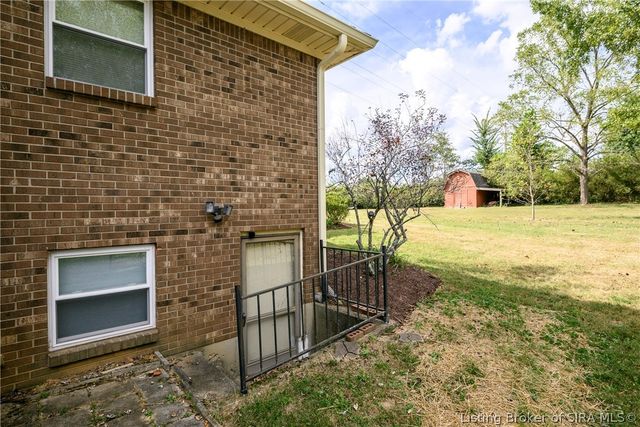 6303 Eric Drive, Floyds Knobs, IN 47119