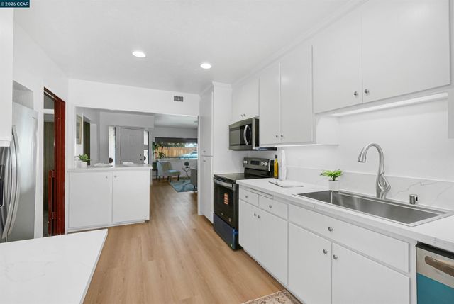 1193 Almendra Court, Concord, CA 94518