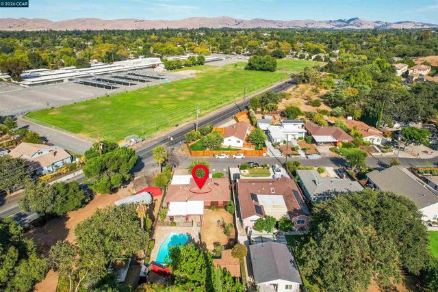1193 Almendra Court, Concord, CA 94518