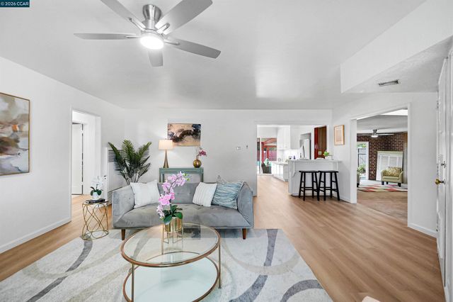 1193 Almendra Court, Concord, CA 94518
