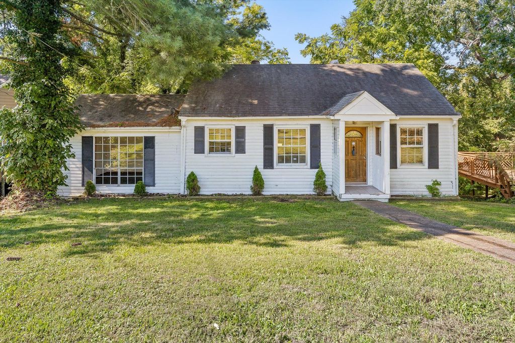 3818 Kingwood Circle, Chattanooga, TN 37412