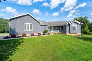 149 Hawthorne Drive, Columbia Twp, MI 49230