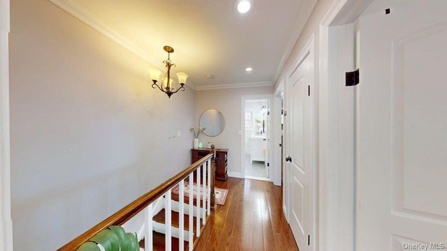 17 Felway Drive, Coram, NY 11727