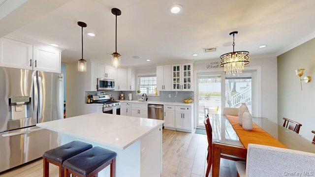 17 Felway Drive, Coram, NY 11727