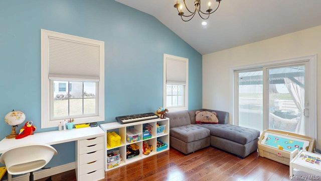 17 Felway Drive, Coram, NY 11727