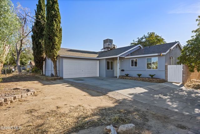 1058 E Avenue R-2, Palmdale, CA 93550