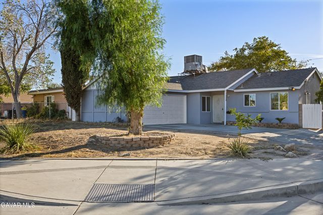 1058 E Avenue R-2, Palmdale, CA 93550