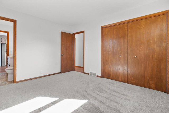 210 Echo LANE, Racine, WI 53406