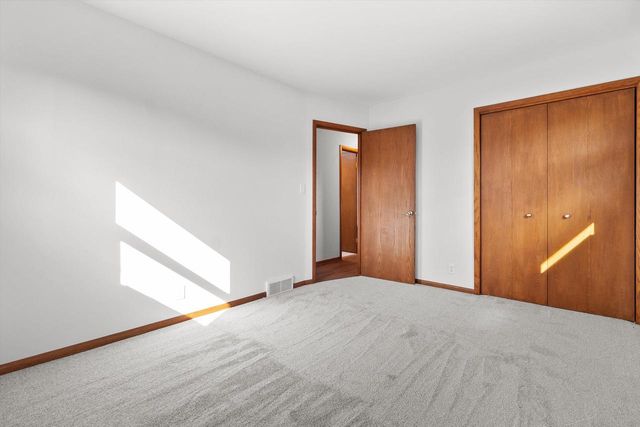 210 Echo LANE, Racine, WI 53406