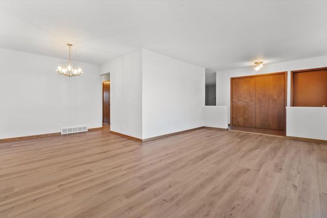 210 Echo LANE, Racine, WI 53406